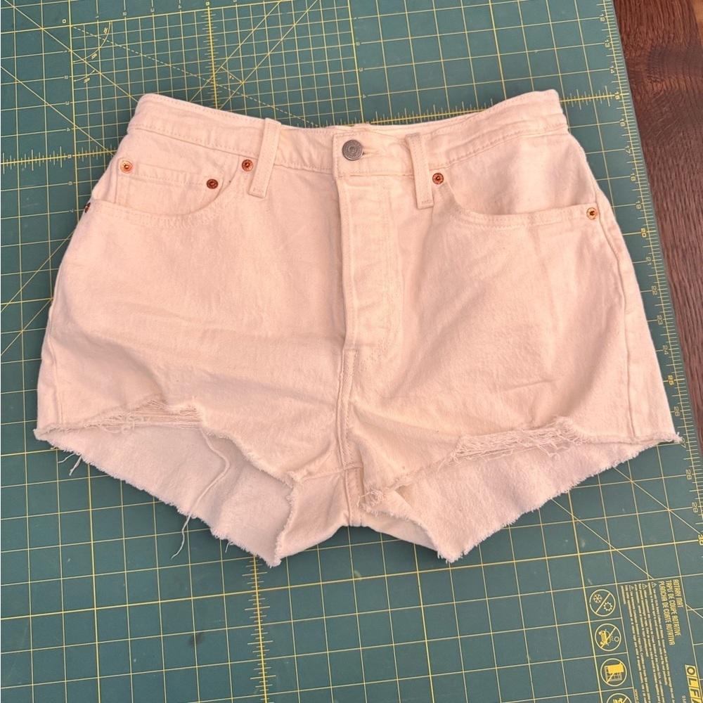 Levi's Women's Off-White Jean Shorts​